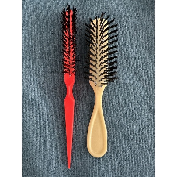 Two Vintage Hairbrushes - Picture 1 of 3